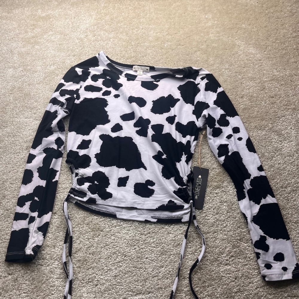 Love Dazed Women Cow Print Ruched Side Tie Long Sleeve Crop Top M NWT